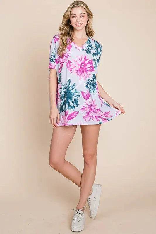 BOMBOM Floral V-Neck Short Sleeve T-Shirt - Velveta Studio