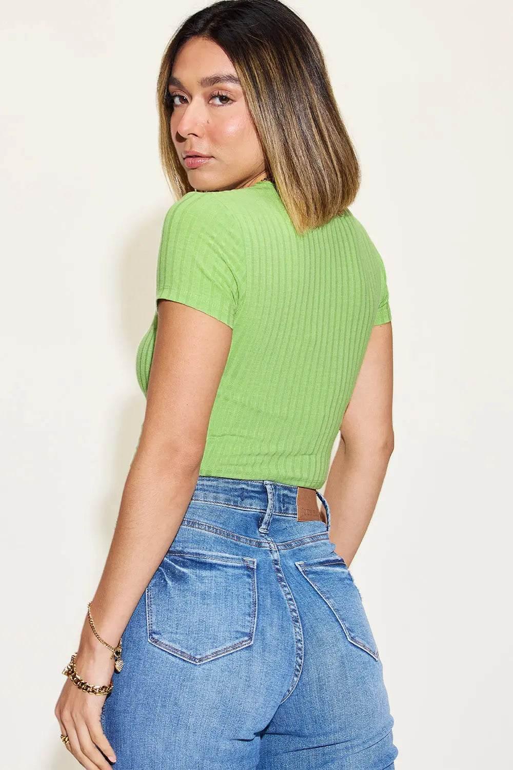 Basic Bae Full Size Ribbed Round Neck Short Sleeve T-Shirt - Velveta Studio