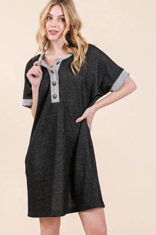 Casual Contrast Trim Henley Dress - Velveta Studio
