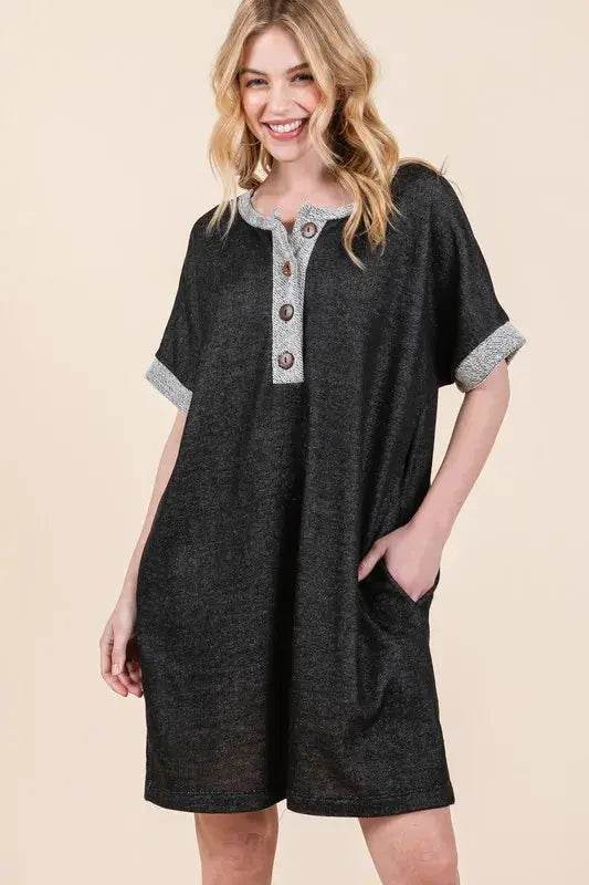 Casual Contrast Trim Henley Dress - Velveta Studio