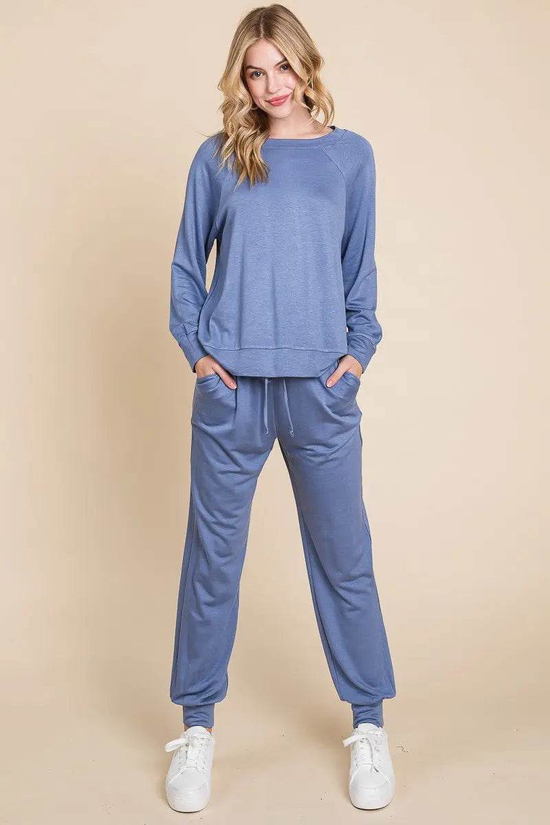 Super Lady Round Neck Raglan Sleeve Top and Pants Lounge Set - Velveta Studio