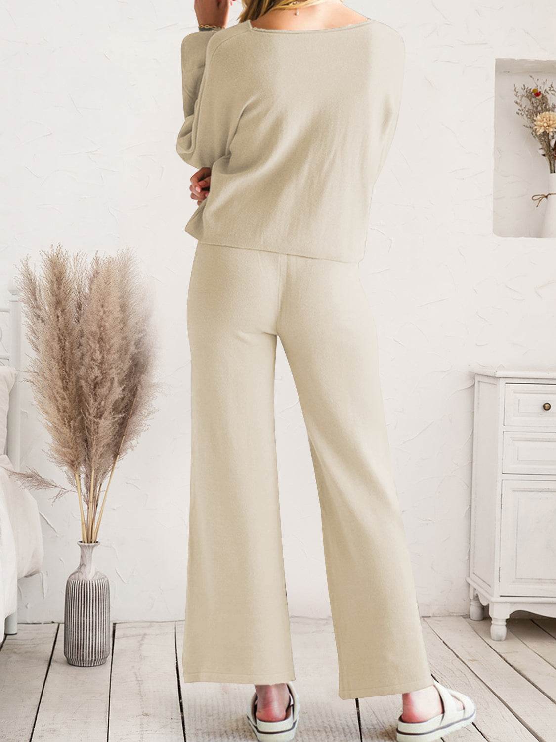 Long Sleeve Lounge Top and Drawstring Pants Set - Velveta Studio