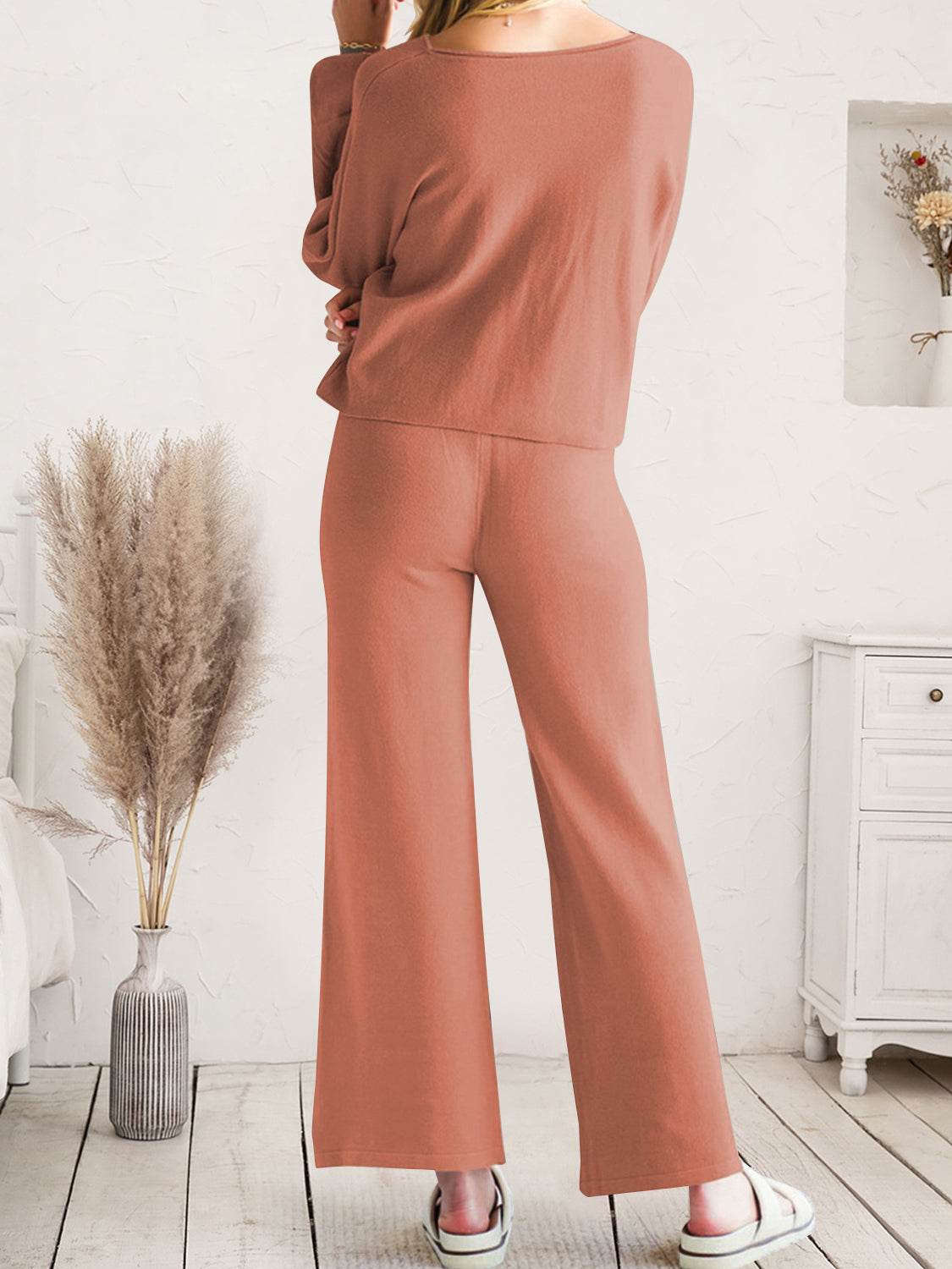 Long Sleeve Lounge Top and Drawstring Pants Set - Velveta Studio