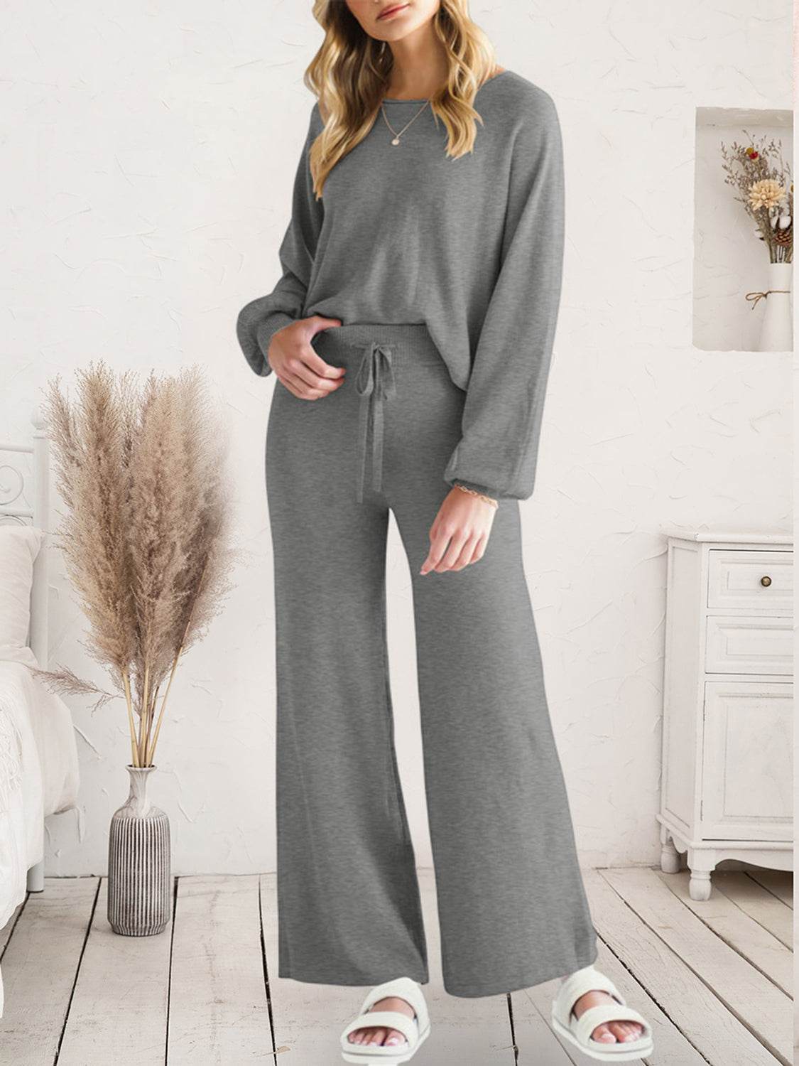 Long Sleeve Lounge Top and Drawstring Pants Set - Velveta Studio