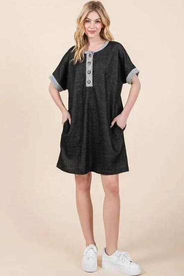 Casual Contrast Trim Henley Dress - Velveta Studio