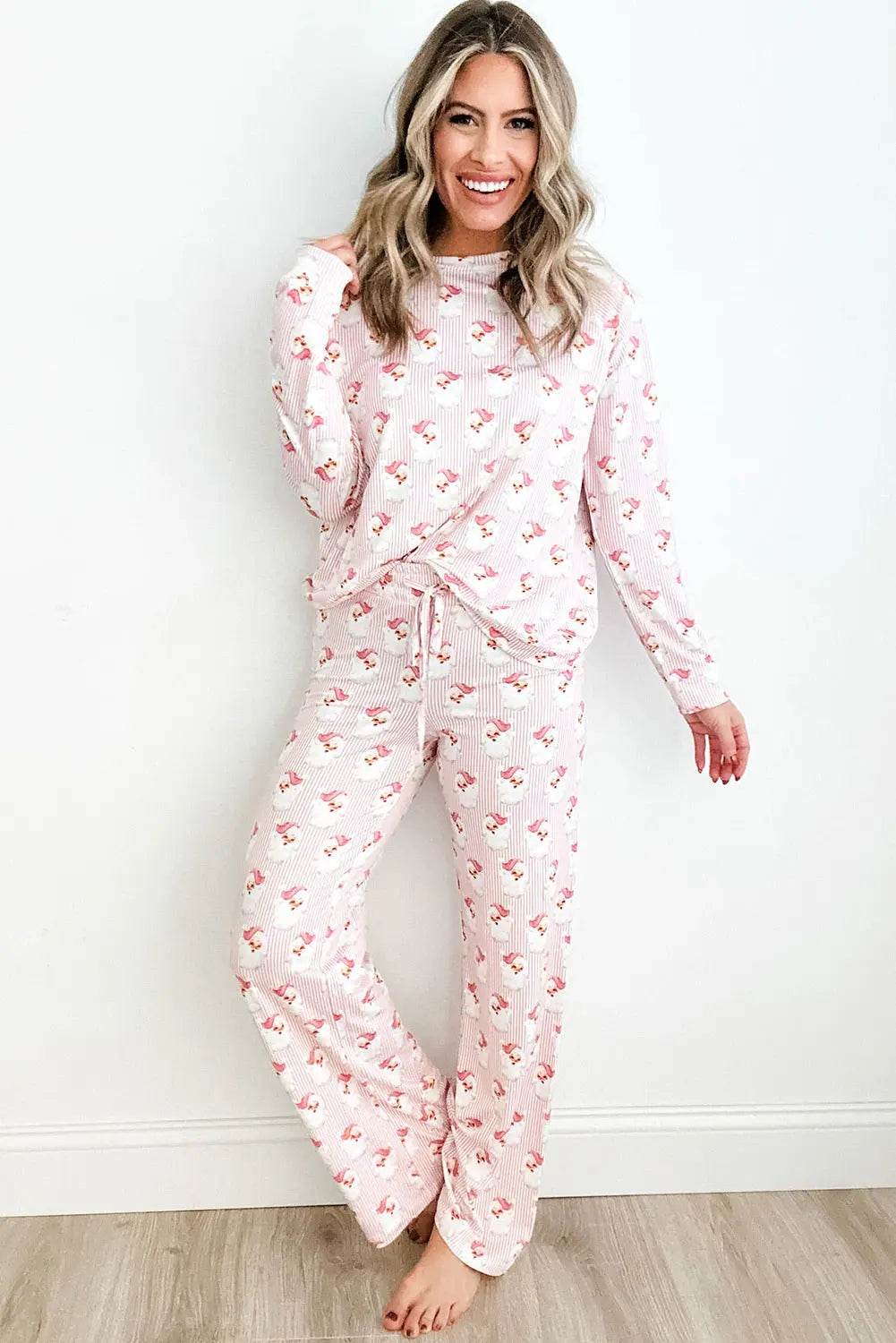 Santa Print Long Sleeve Top and Pants Lounge Set - Velveta Studio
