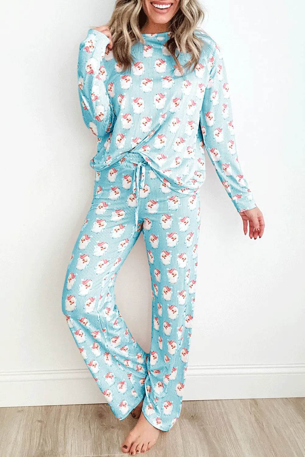 Santa Print Long Sleeve Top and Pants Lounge Set - Velveta Studio