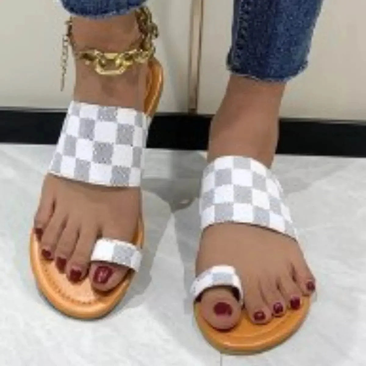 Toe Loop Flats Sandals - Velveta Studio