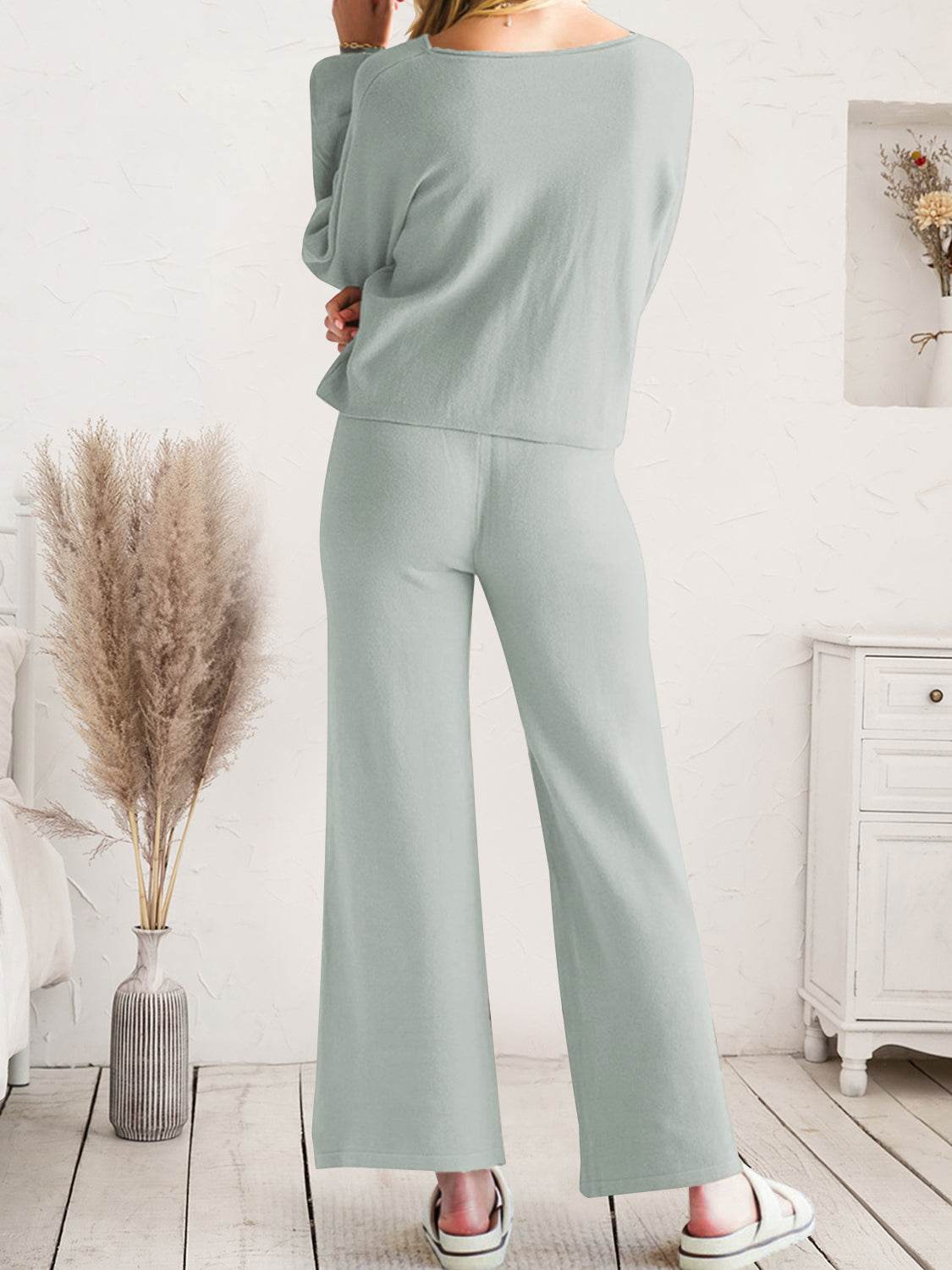 Long Sleeve Lounge Top and Drawstring Pants Set - Velveta Studio