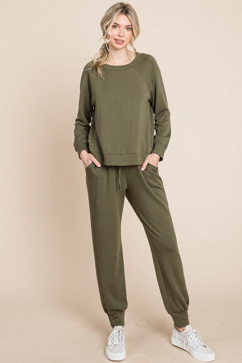 Super Lady Round Neck Raglan Sleeve Top and Pants Lounge Set - Velveta Studio
