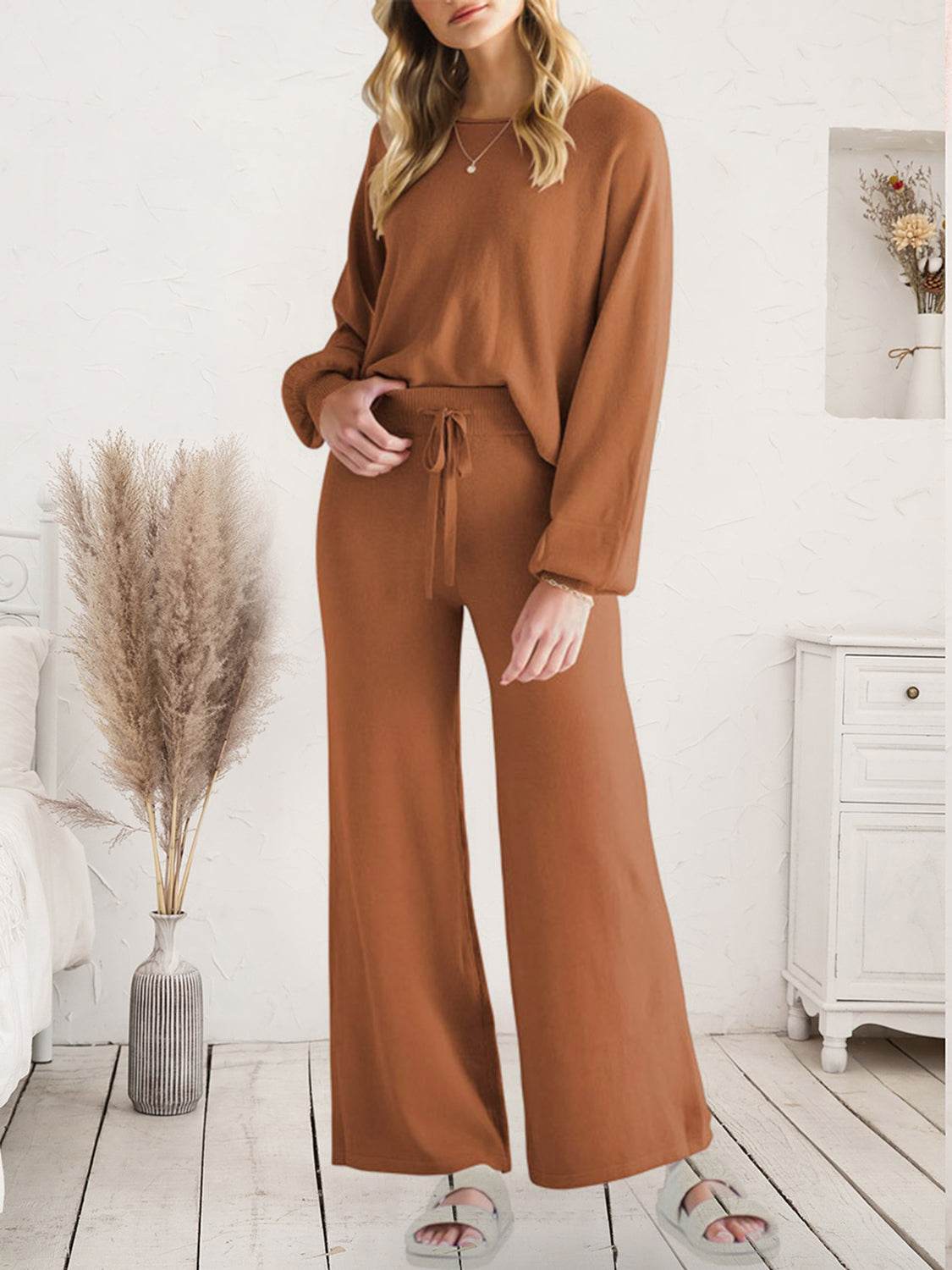 Long Sleeve Lounge Top and Drawstring Pants Set - Velveta Studio